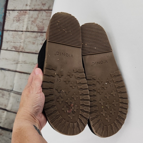 Vionic Georgie Black Suede Mule - Picture 5 of 6